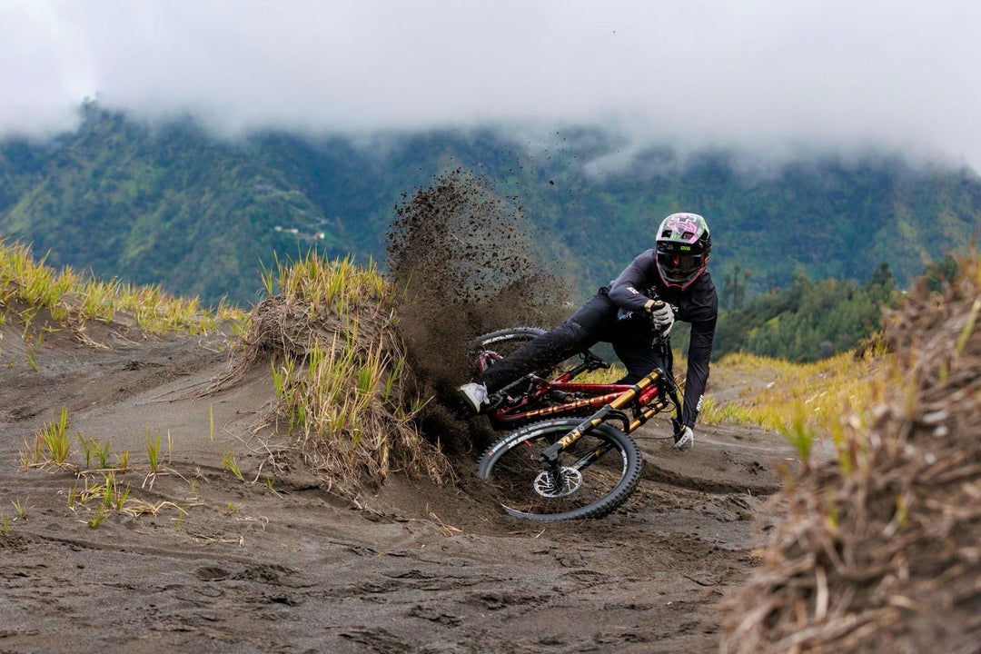 Sam Reynolds Rejoins With Polygon &amp; Sends It Down A Volcano!