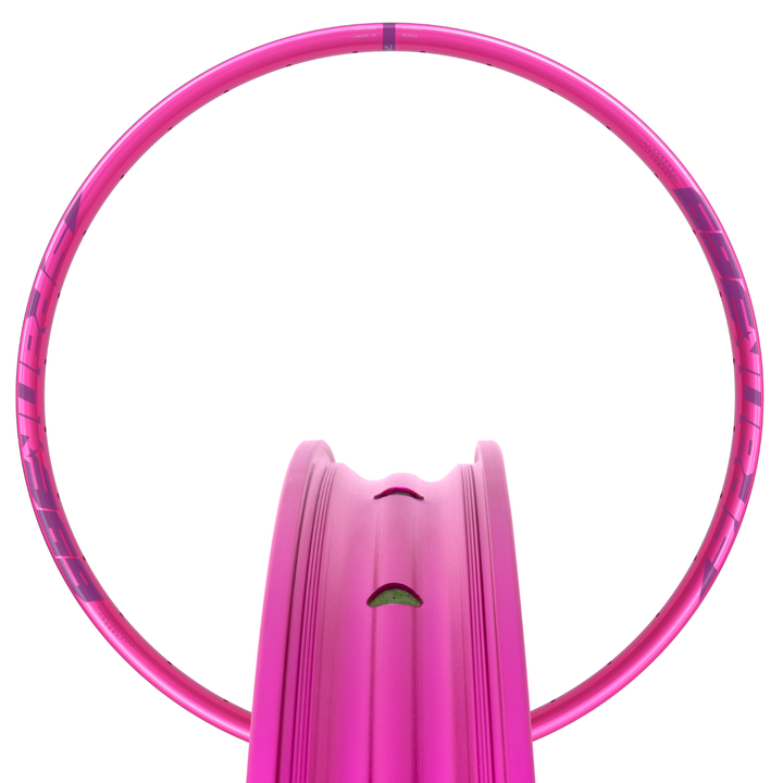 SPANK SPIKE 369 Vibrocore™ LTD Edition Pink Rim