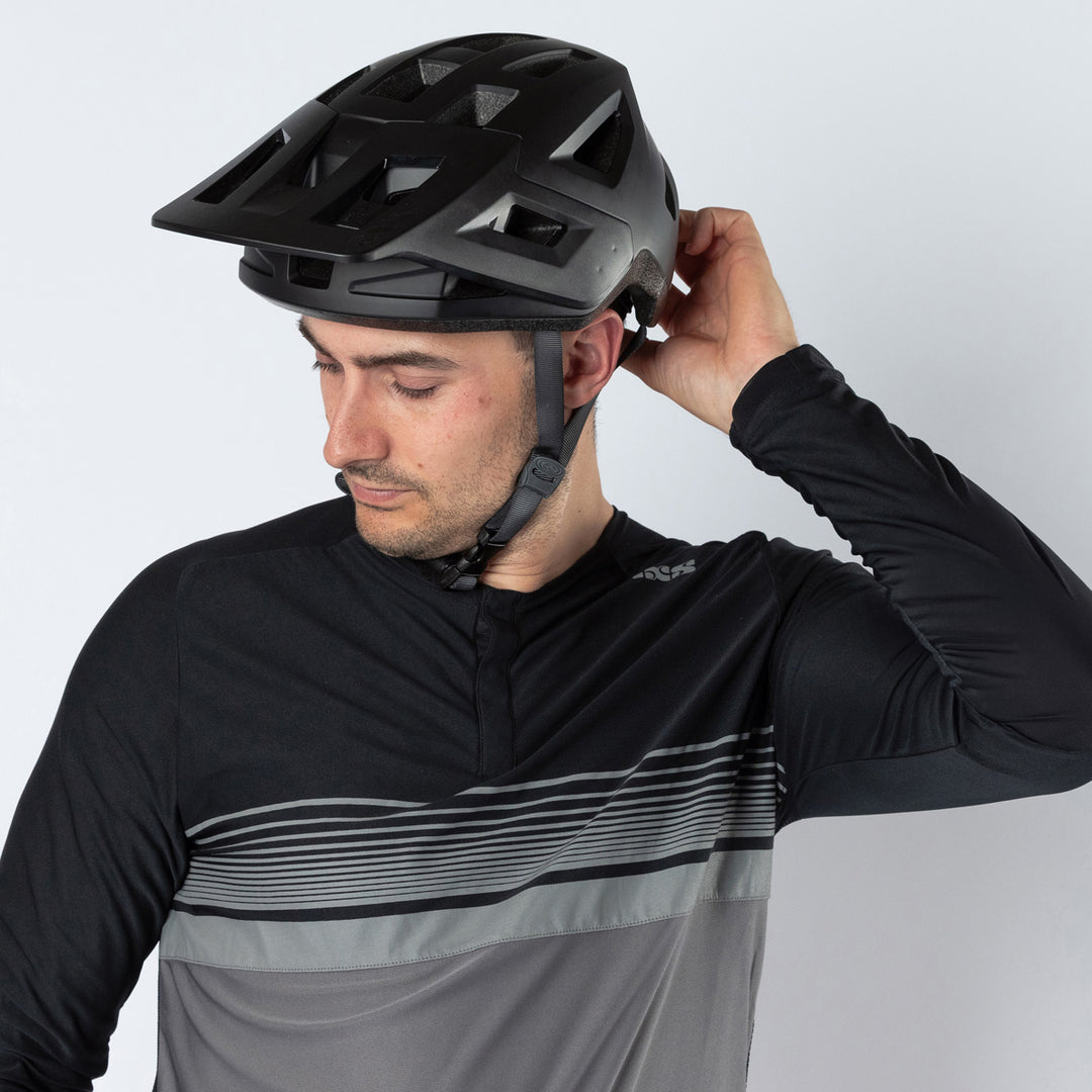 iXS Flow 1.0 MIPS helmet