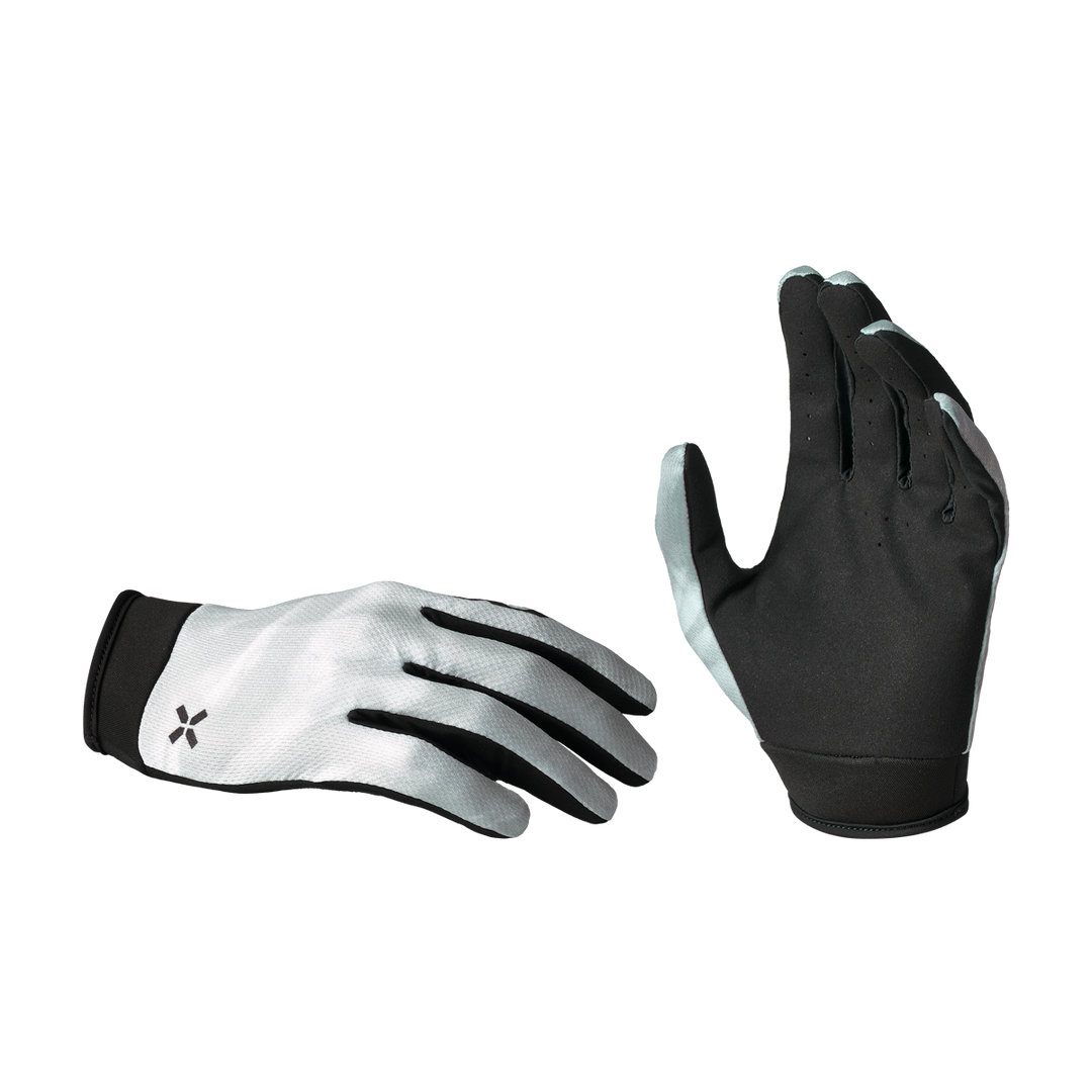 Flow 1.0 gloves