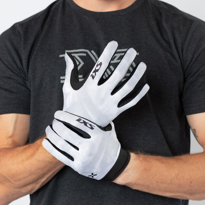 Flow 1.0 gloves